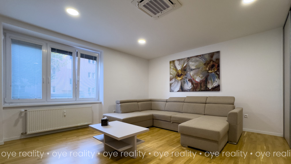 Na predaj luxusný, novozrekonštruovaný, moderne zariadený veľometrážny 2-izbový tehlový byt!