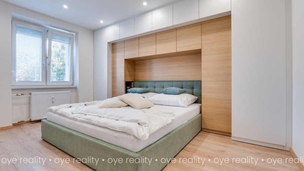  Moderný, čerstvo zrekonštruovaný 1-izbový byt na prenájom v Komárne!