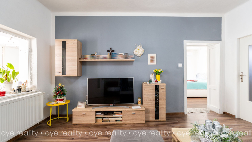 Na predaj zrekonštruovaný 3-izbový rodinný dom na 10-árovom pozemku v Marcelovej – 110 m2