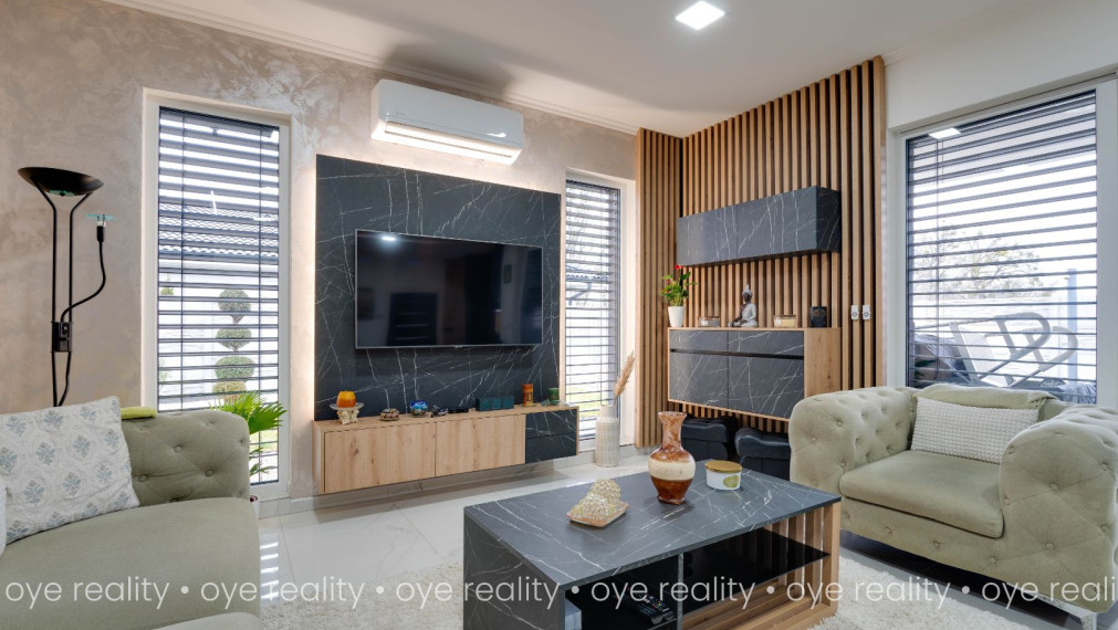 Na predaj exkluzívny rodinný dom v Kolárove – harmónia luxusu, bezpečia a domácej pohody