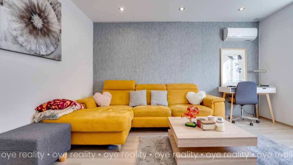 Na predaj moderný 2-izbový tehlový byt po kompletnej rekonštrukcii v pokojnej lokalite plnej zelene