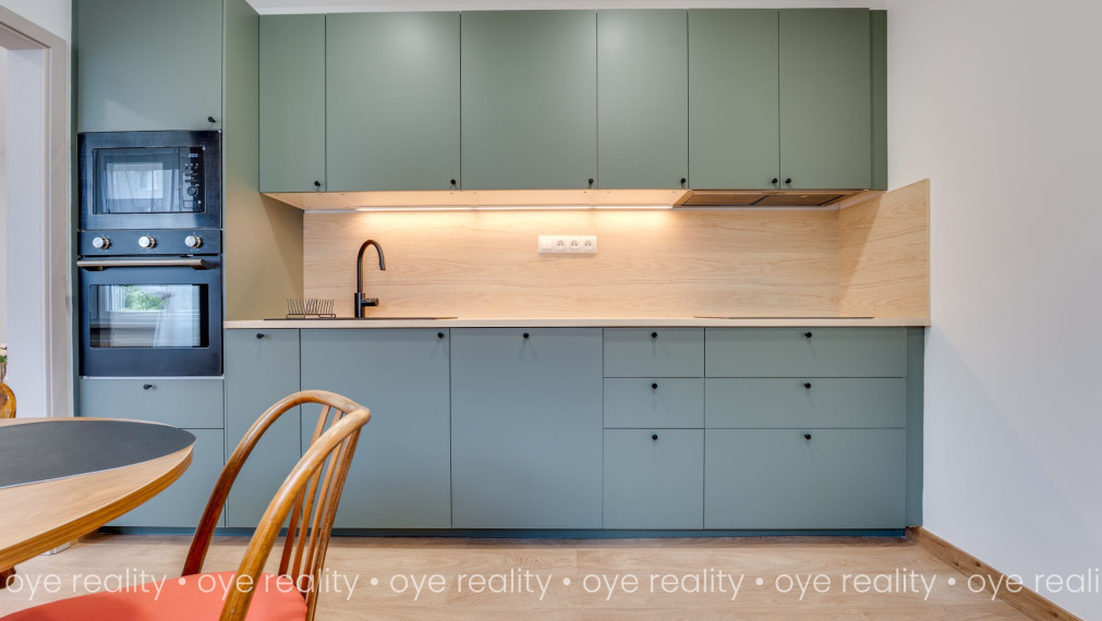 PRVÝ NÁJOM | KOMPLETNÁ REKONŠTRUKCIA | 2-izbový byt s balkónom | 66 m² | Hrnčiarska ulica, Komárno