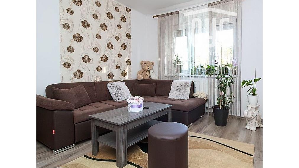 Na predaj pekný 2-izbový tehlový byt s kompletným zariadením - 58 m2