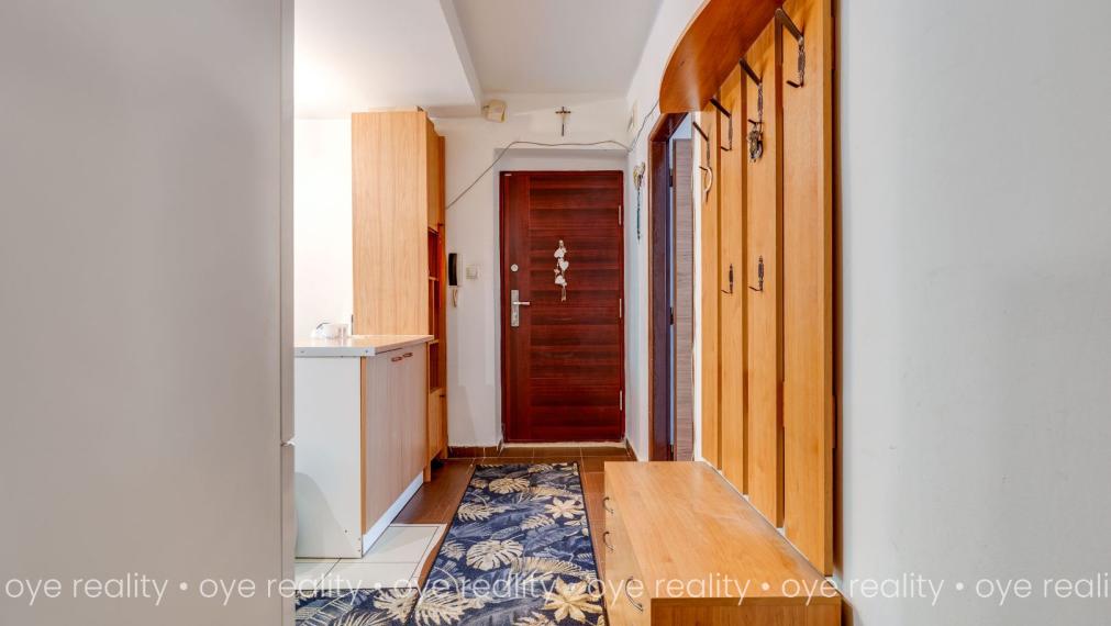 Rezervovaný!  Na predaj: Moderný a klimatizovaný 2-izbový byt v Komárne, Budovateľská ulica