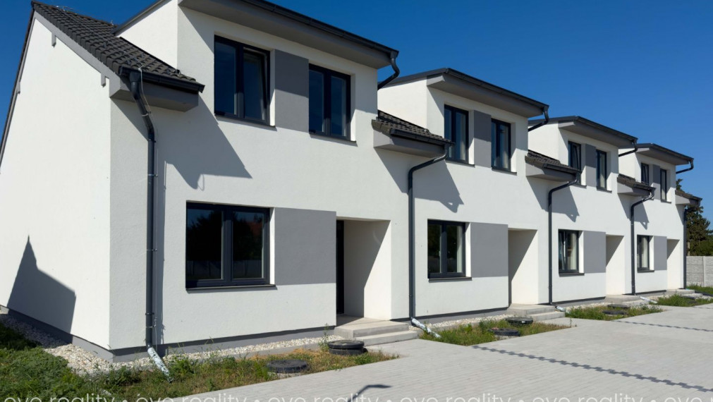 Akcia! Na predaj nízkoenergetické dvojpodlažné rodinné domy v Zemianskej Olči, okres Komárno