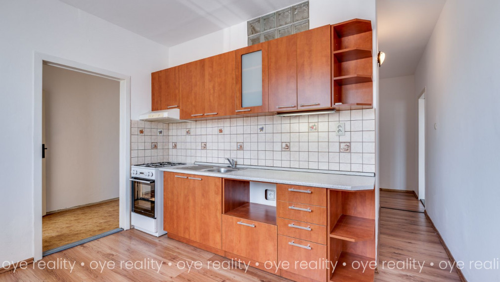 ✨ Na predaj: Štýlový 3-izbový klimatizovaný byt s loggiou v top lokalite Komárna! ✨