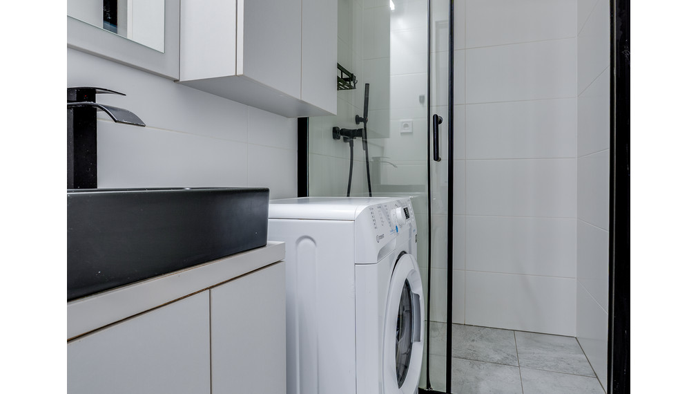 Na prenájom moderná garsónka po kompletnej a kvalitnej rekonštrukcii v Komárne