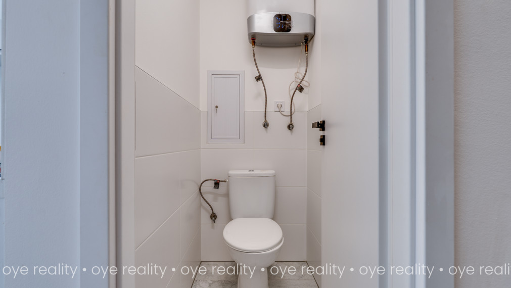 Na prenájom moderná garsónka po kompletnej a kvalitnej rekonštrukcii v Komárne