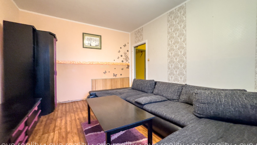 Na prenájom kompletne zariadený 2-izbový byt na VII. sídlisku v Komárne