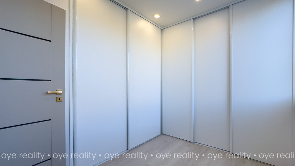 Na predaj priestranný 3-izbový byt po kompletnej rekonštrukcii v Komárne! - 75 m2