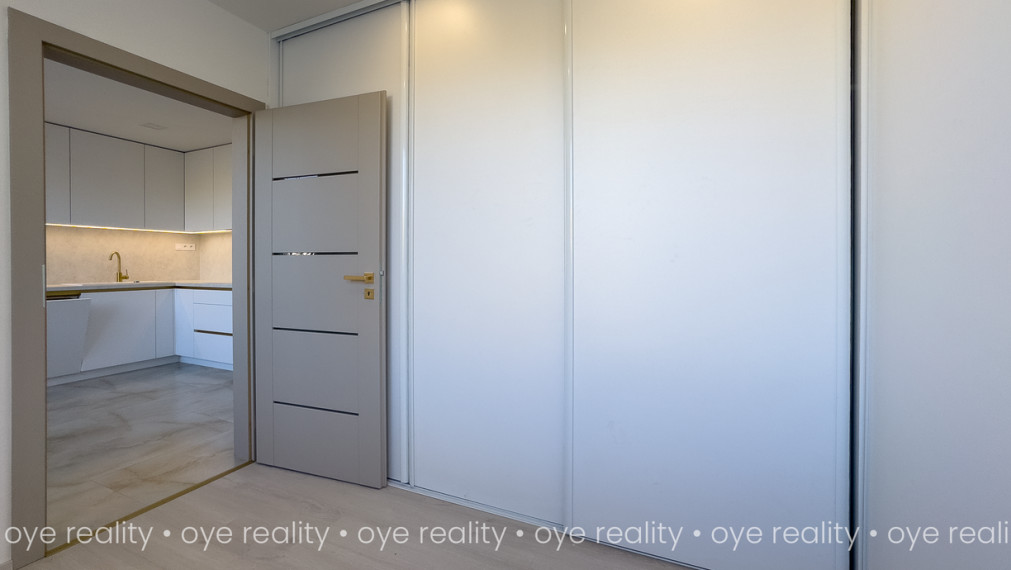 Na predaj priestranný 3-izbový byt po kompletnej rekonštrukcii v Komárne! - 75 m2