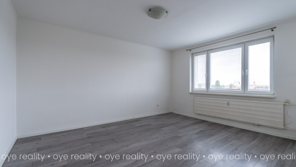 Na prenájom moderný a slenčný 1-izbový byt blízko Váhu a centra Komárna