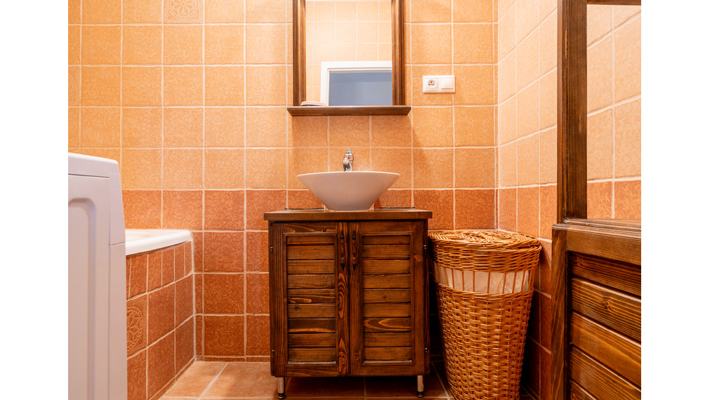 Na prenájom príjemný  2-izbový, klimatizovaný byt s loggiou na VII. sídlisku v Komárne