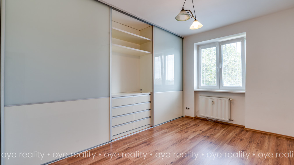  NA PRENÁJOM – ŠTÝLOVÝ 3-IZBOVÝ BYT PO REKONŠTRUKCII V TOP LOKALITE PRI CENTRE KOMÁRNA