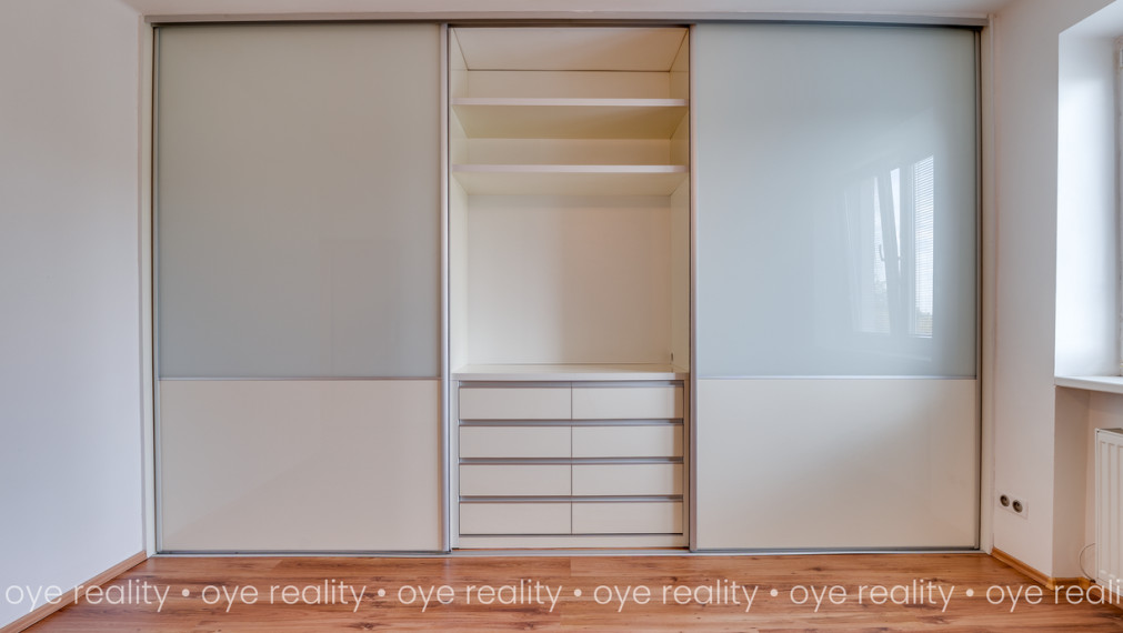  NA PRENÁJOM – ŠTÝLOVÝ 3-IZBOVÝ BYT PO REKONŠTRUKCII V TOP LOKALITE PRI CENTRE KOMÁRNA