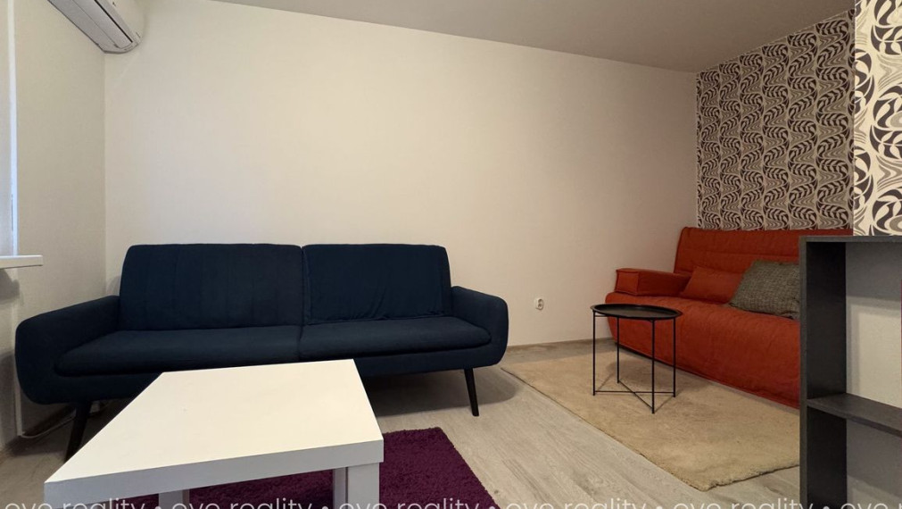 Na prenájom zrekonštruovaný, kompletne zariadený 1-izbový byt na Družstevnej ulici v Komárne