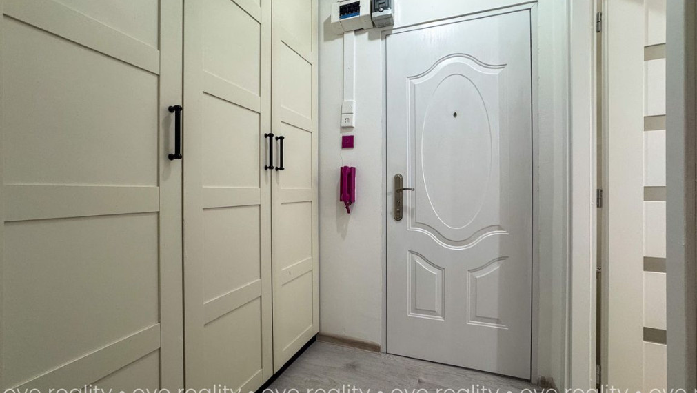 Na prenájom zrekonštruovaný, kompletne zariadený 1-izbový byt na Družstevnej ulici v Komárne