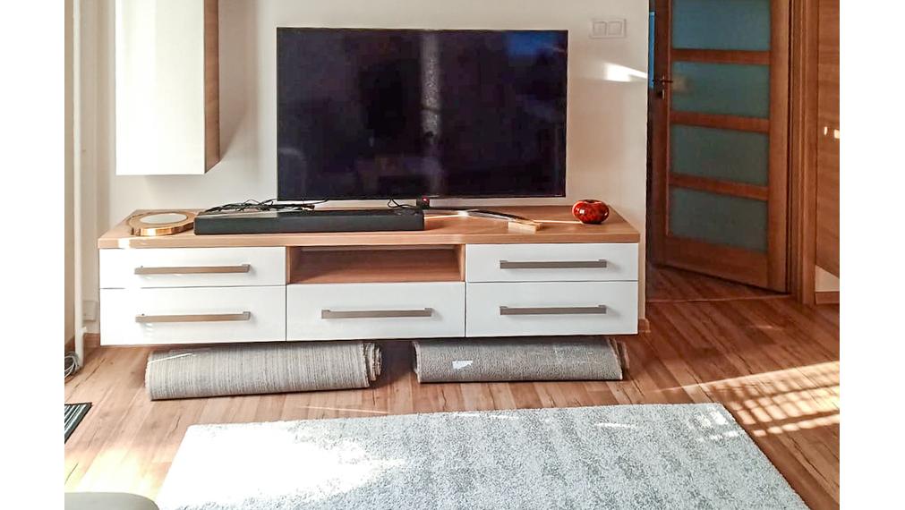 Na predaj moderný 3-izbový tehlový byt s balkónom a klimatizáciou blízko centra Komárna