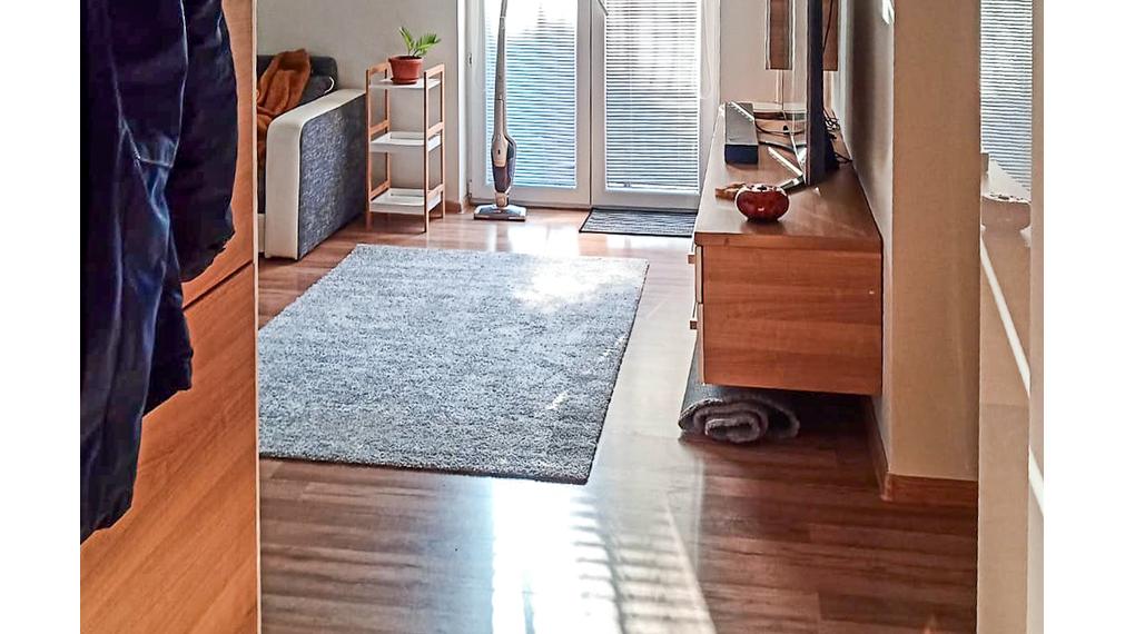 Na predaj moderný 3-izbový tehlový byt s balkónom a klimatizáciou blízko centra Komárna