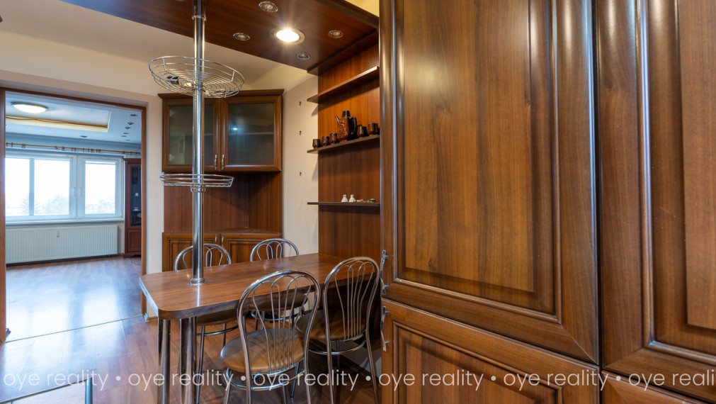 Na predaj 2-izbový tehlový byt po rekonštrukcii v Komárne