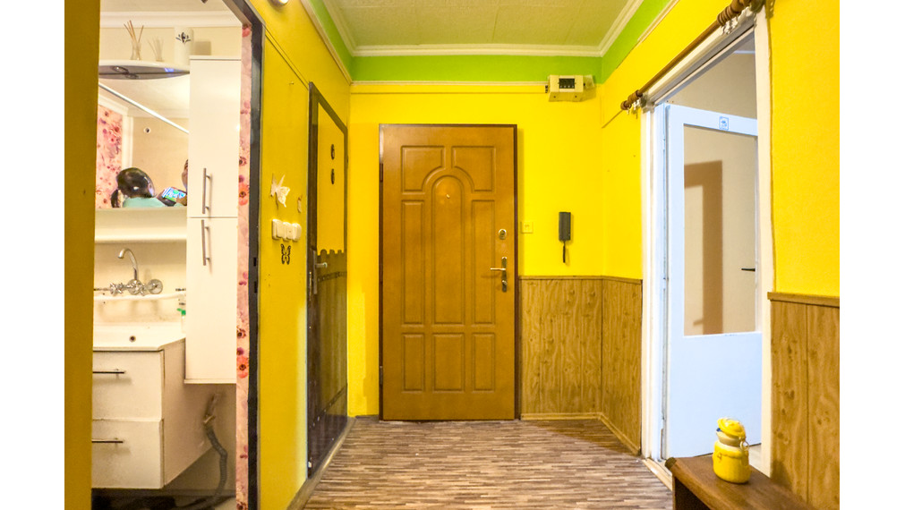 Na prenájom kompletne zariadený 2-izbový byt na VII. sídlisku v Komárne