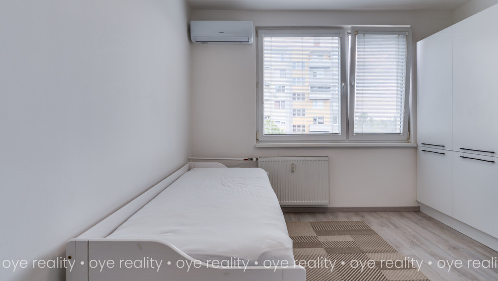 Na prenájom moderná garsónka po kompletnej a kvalitnej rekonštrukcii v Komárne