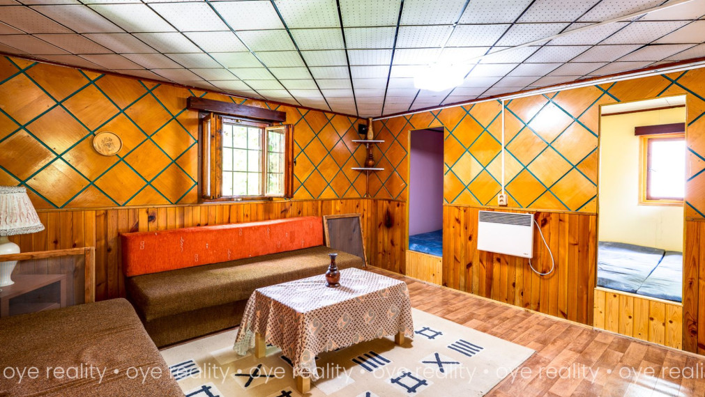 Akcia! Na predaj chata pri Váhu - Váš súkromný kúsok raja