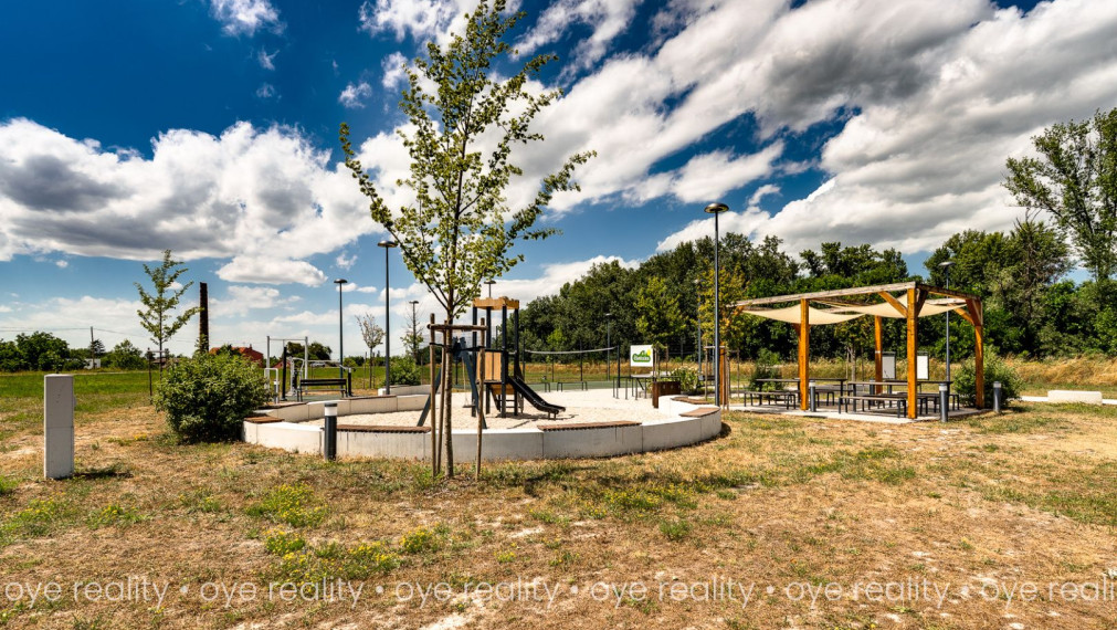 Akcia! Na predaj chata pri Váhu - Váš súkromný kúsok raja