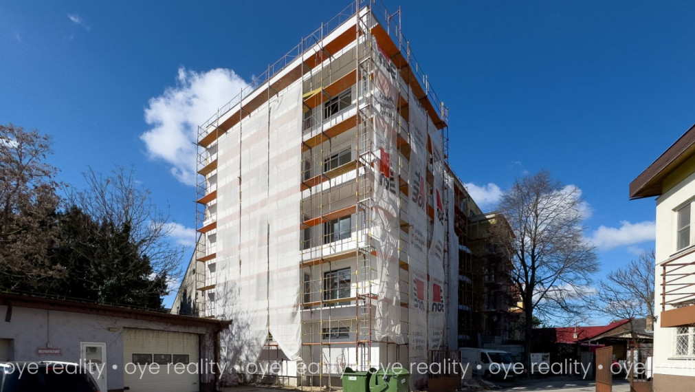 Na predaj moderné a úsporné 2-izbové tehlové byty s loggiou v novostavbe v Komárne