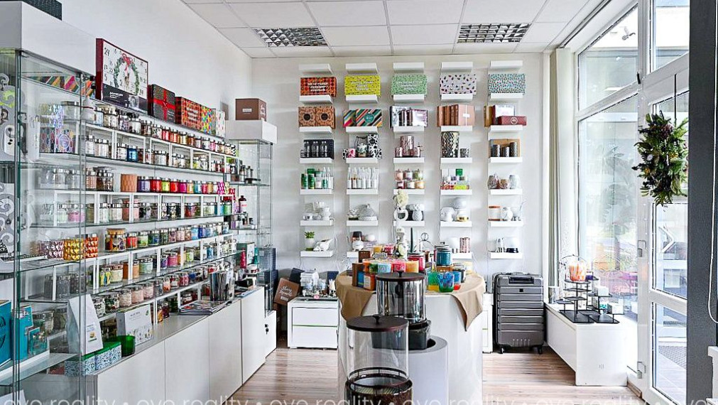 Na prenájom moderné kancelárske a skladové priestory v Komárne, časť Nová Stráž