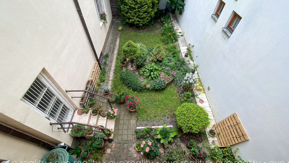 Na prenájom kancelárske priestory v absolútnom centre Komárna - Výhodne!