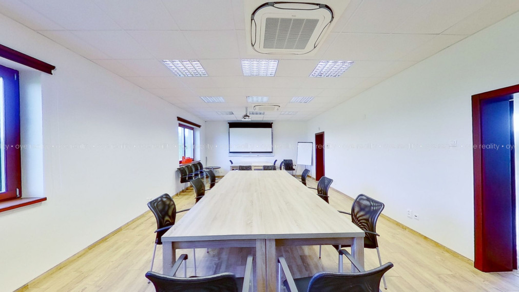 Na prenájom moderné kancelárske priestory v Komárne