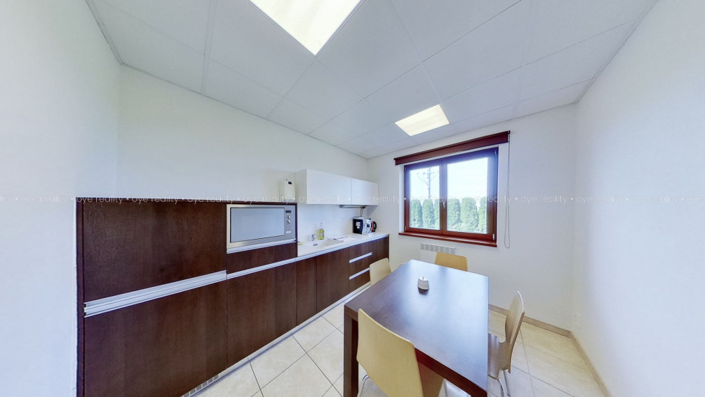 Na prenájom moderné kancelárske priestory v Komárne