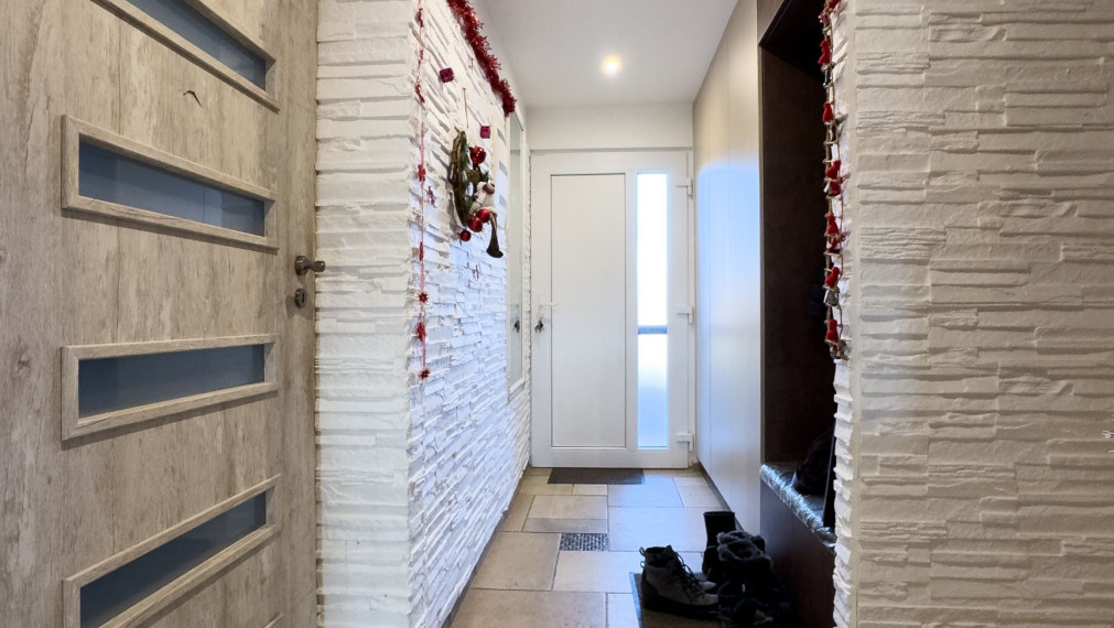 Na predaj kompletne obnovený 4-izbový rodinný dom s krásnym výhľadom na Dunaj v Komárne