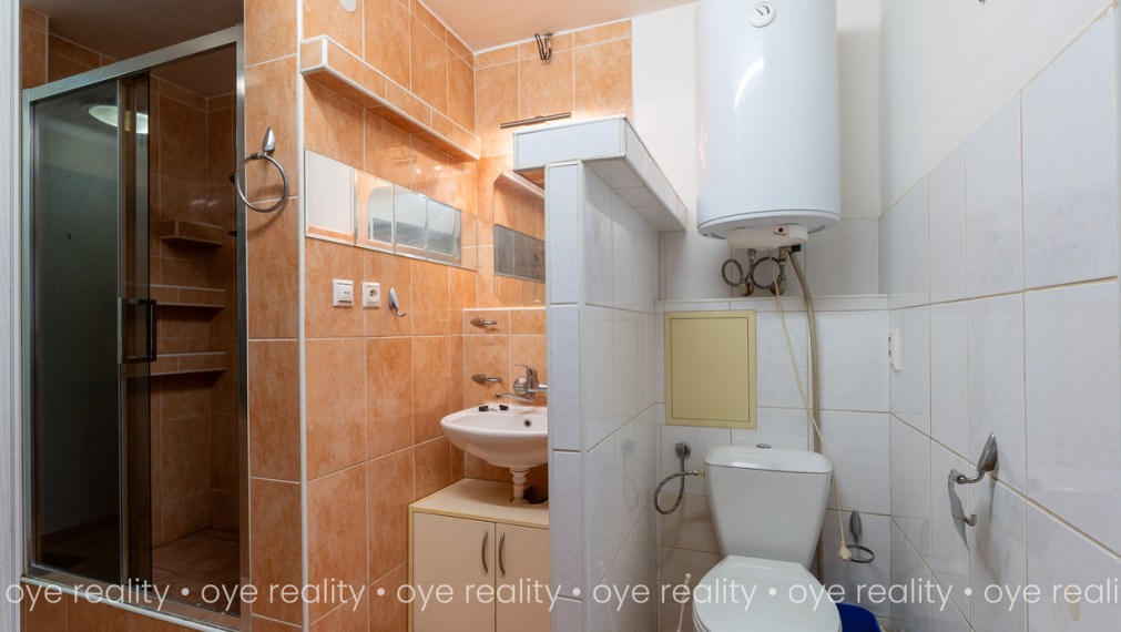 Na predaj 2,5-izbový tehlový byt po rekonštrukcii v Komárne