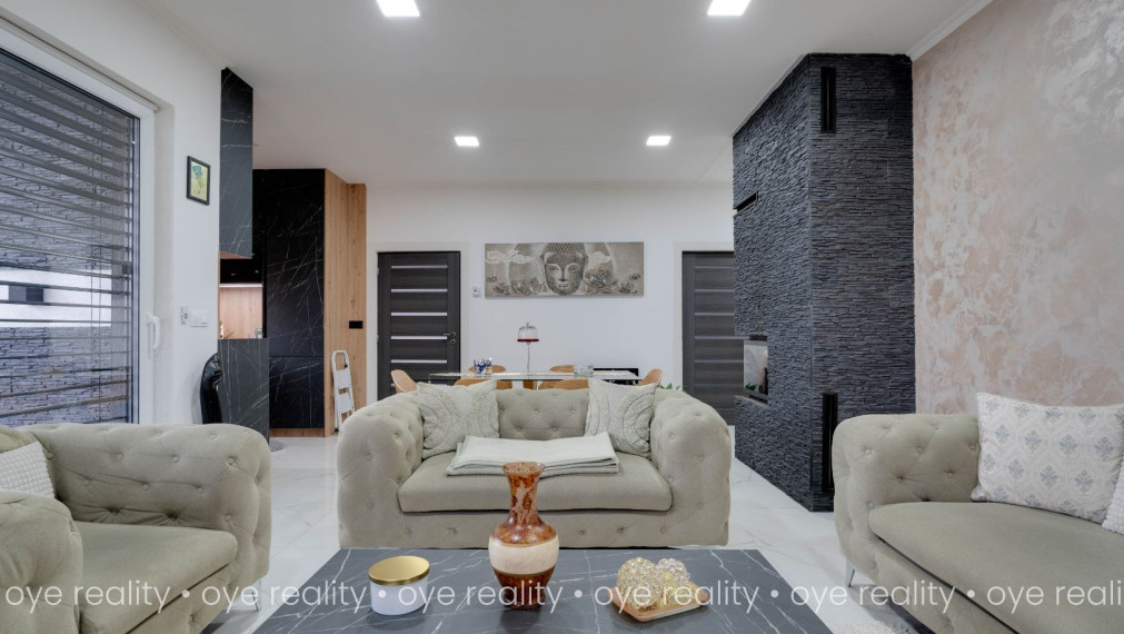 Na predaj exkluzívny rodinný dom v Kolárove – harmónia luxusu, bezpečia a domácej pohody