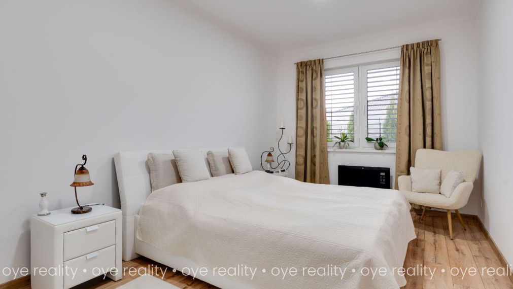 Na predaj exkluzívny rodinný dom v Kolárove – harmónia luxusu, bezpečia a domácej pohody