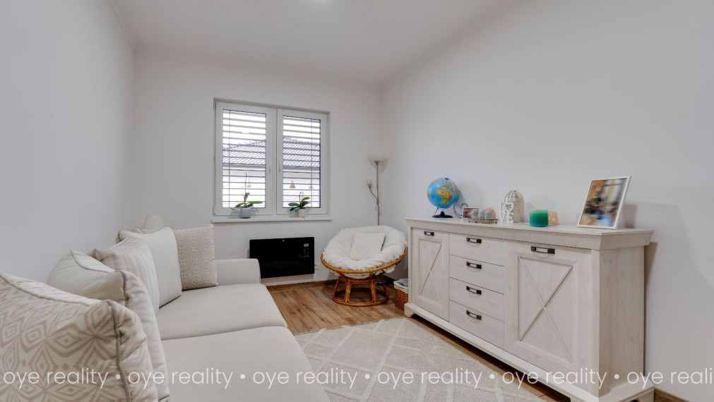 Na predaj exkluzívny rodinný dom v Kolárove – harmónia luxusu, bezpečia a domácej pohody