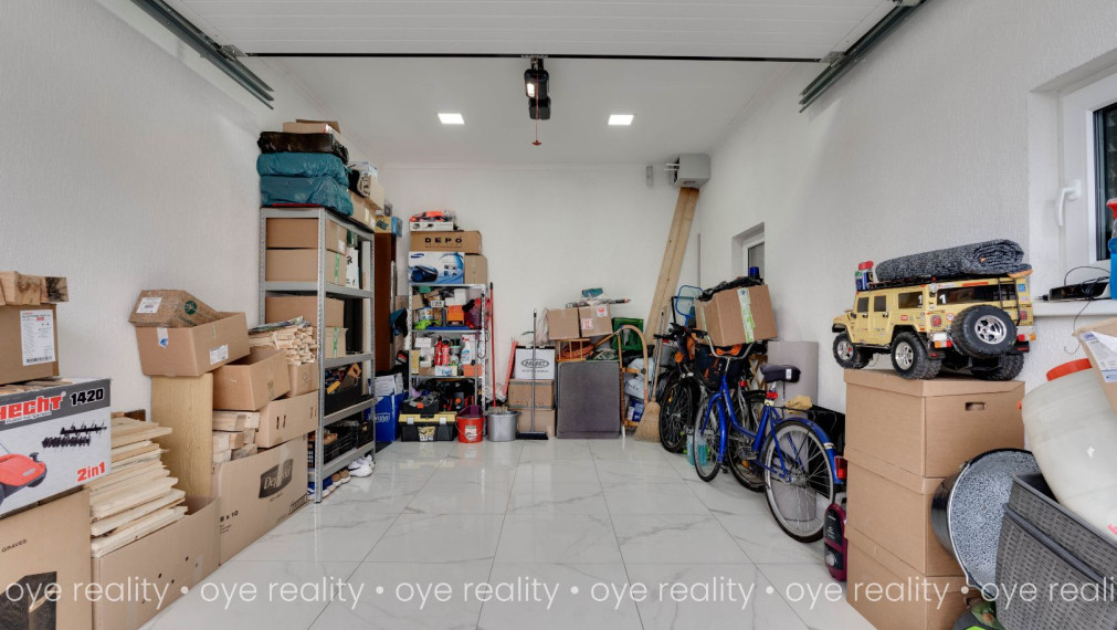 Na predaj exkluzívny rodinný dom v Kolárove – harmónia luxusu, bezpečia a domácej pohody