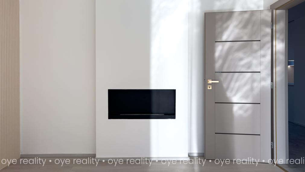 Na predaj kompletne rekonštruovaný 3-izbový byt v obľúbenej lokalite Komárna - 72 m2