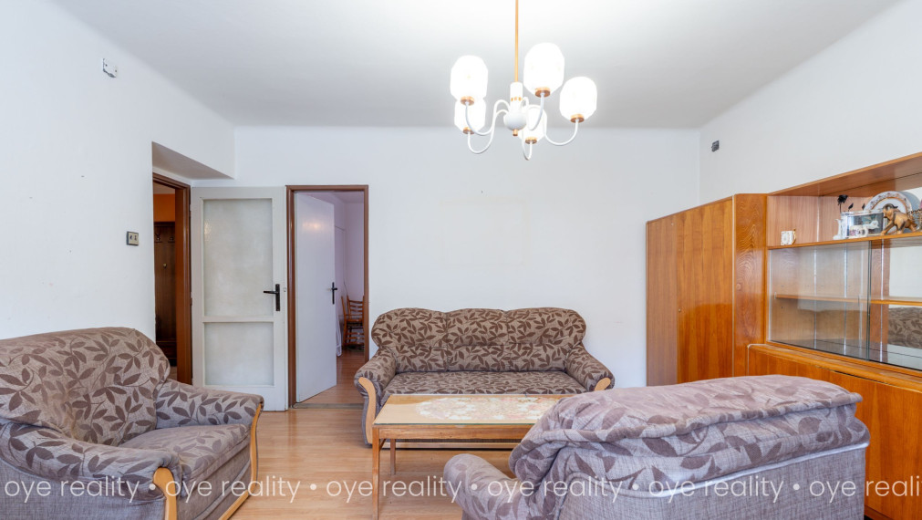 Na predaj čiastočne zrekonštruovaný tehlový byt v Komárne - 60 m2