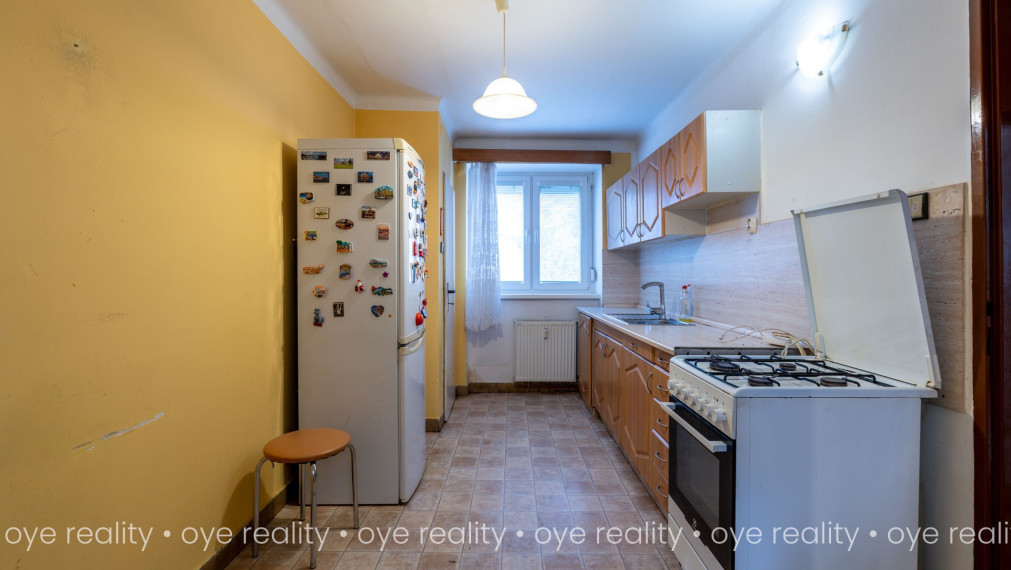 Na predaj čiastočne zrekonštruovaný tehlový byt v Komárne - 60 m2