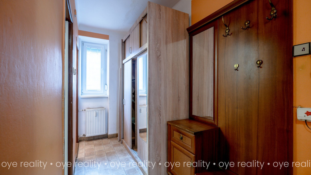 Na predaj čiastočne zrekonštruovaný tehlový byt v Komárne - 60 m2