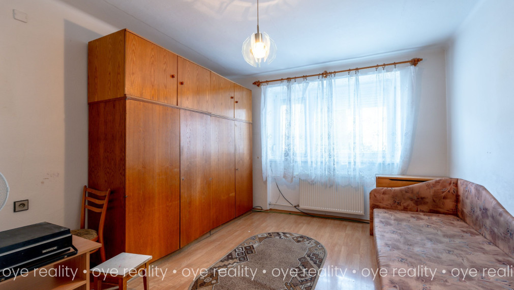 Na predaj čiastočne zrekonštruovaný tehlový byt v Komárne - 60 m2