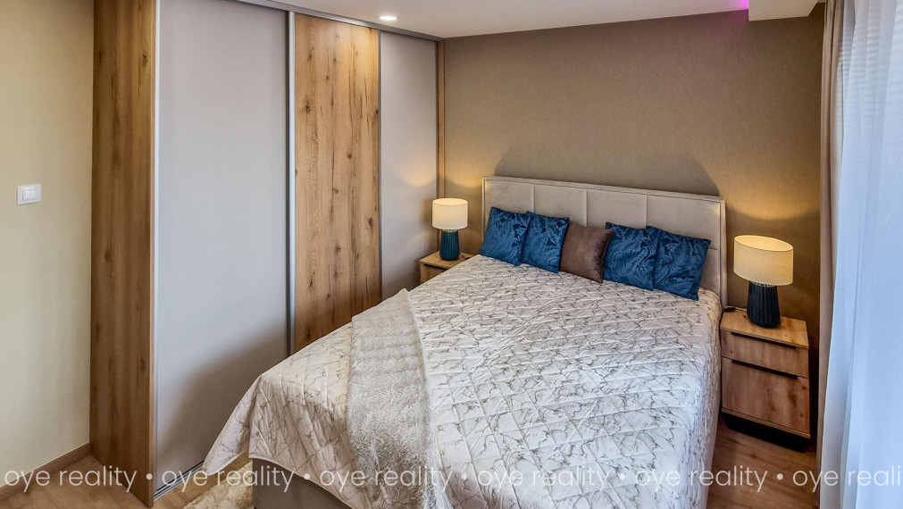 Na predaj 3-izbový zariadený byt po kompletnej rekonštrukcii v Komárne