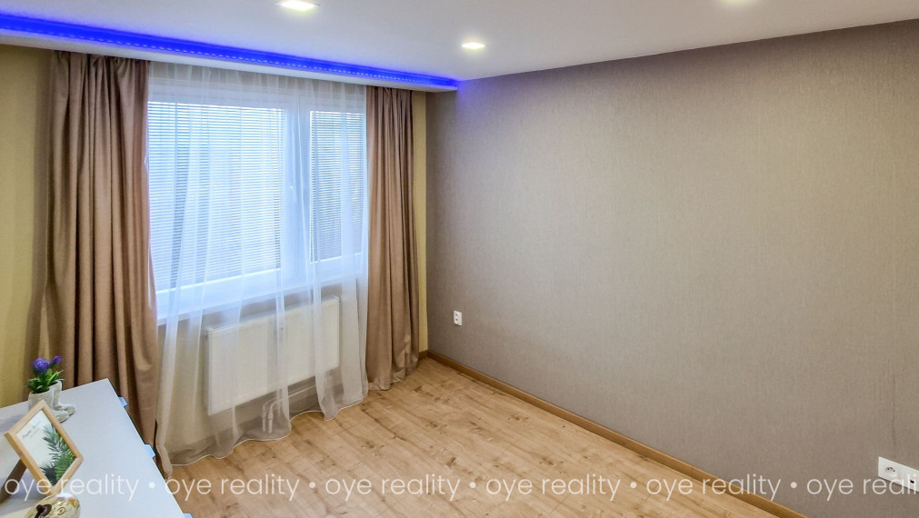 Na predaj 3-izbový zariadený byt po kompletnej rekonštrukcii v Komárne