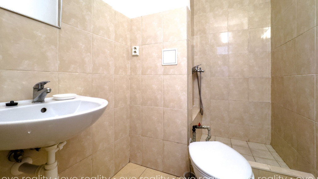 Na predaj 1-izbový byt v TOP lokalite Komárna - 32 m2