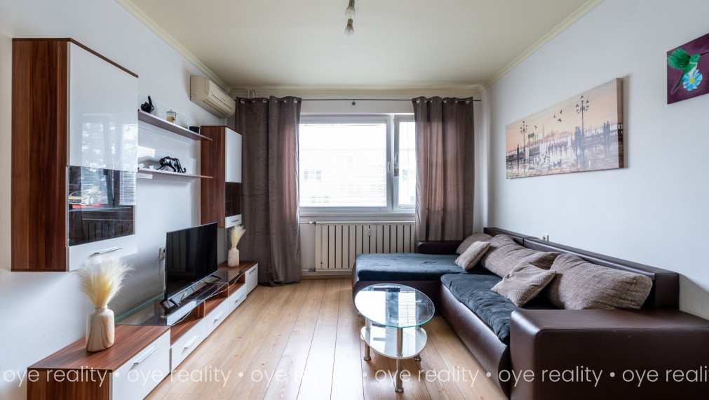 Na prenájom klimatizovaný 2-izbový byt s loggiou – Mederčská ul., Komárno