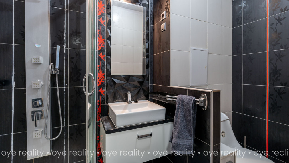 Na prenájom klimatizovaný 2-izbový byt s loggiou – Mederčská ul., Komárno