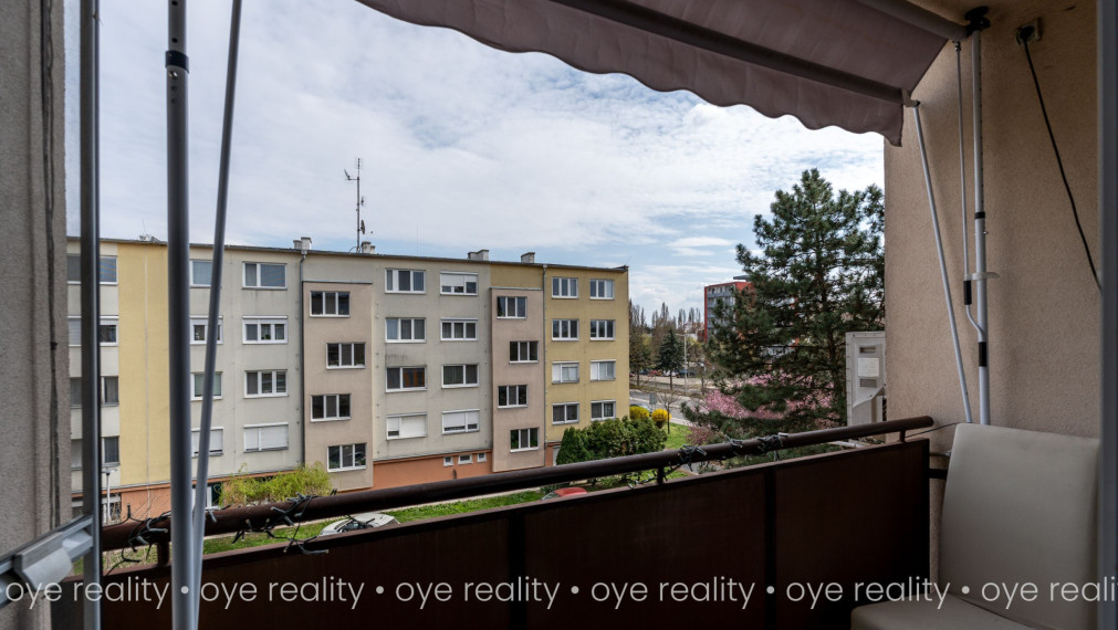 Na prenájom klimatizovaný 2-izbový byt s loggiou – Mederčská ul., Komárno